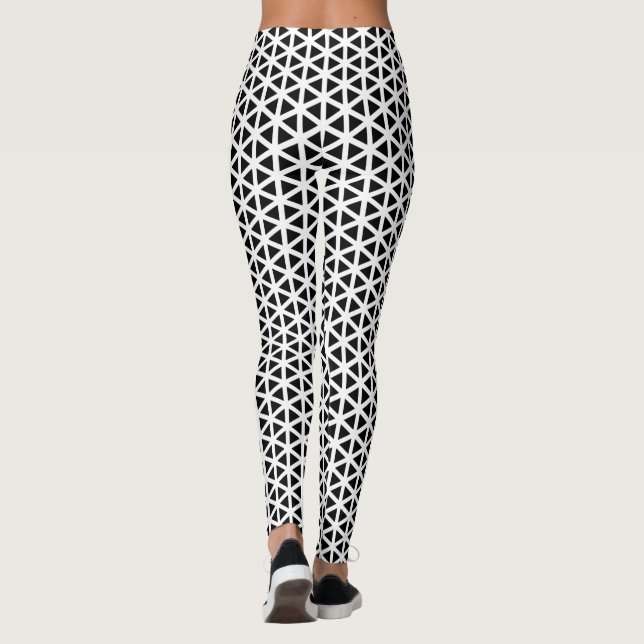 Black and White Chevron Pattern    Leggings (Back)