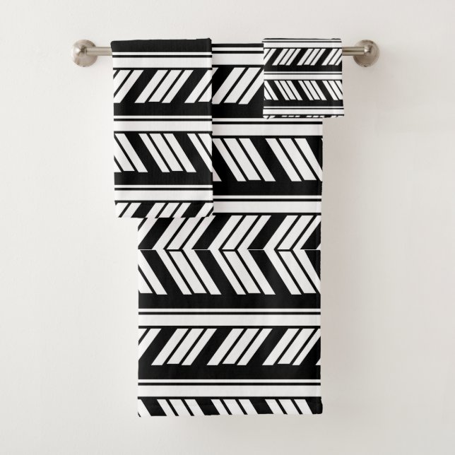 Black and White Chevron Stripes Pattern   Bath Towel Set (Insitu)