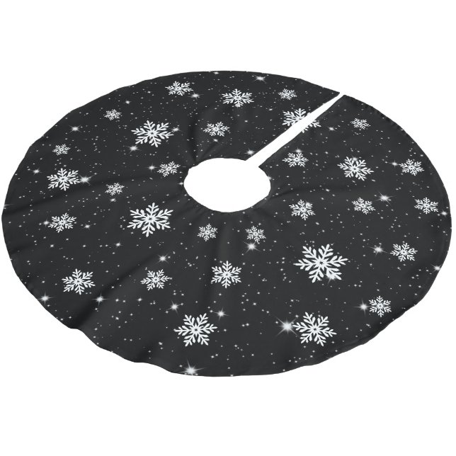 Black and White Christmas Snowflake Winter Pattern Brushed Polyester Tree Skirt (Angled)