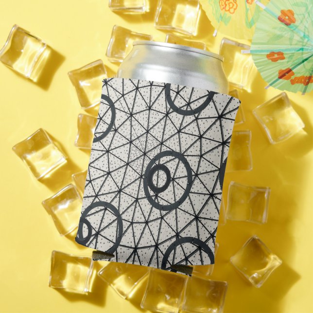 Black and White Circles Can Cooler (In Situ Summer)