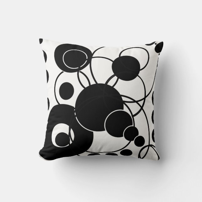 Black and White Circles Throw Pillow (Front)