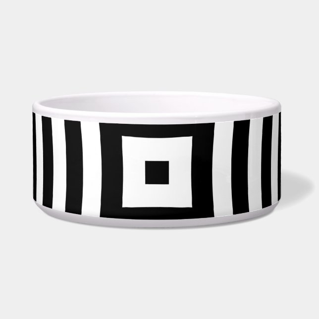 Black and White Concentric Circles Pattern (Front)
