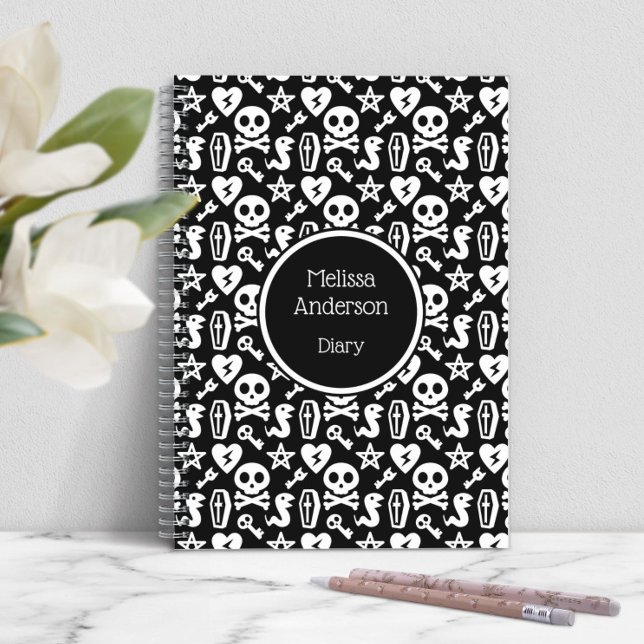 Black And White Cute Skull & Bones Diary Notebook (Black And White Cute Skull & Bones Diary Notebook)