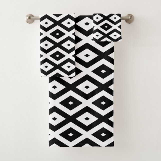 Black and white diamond pattern bath towel set (Insitu)