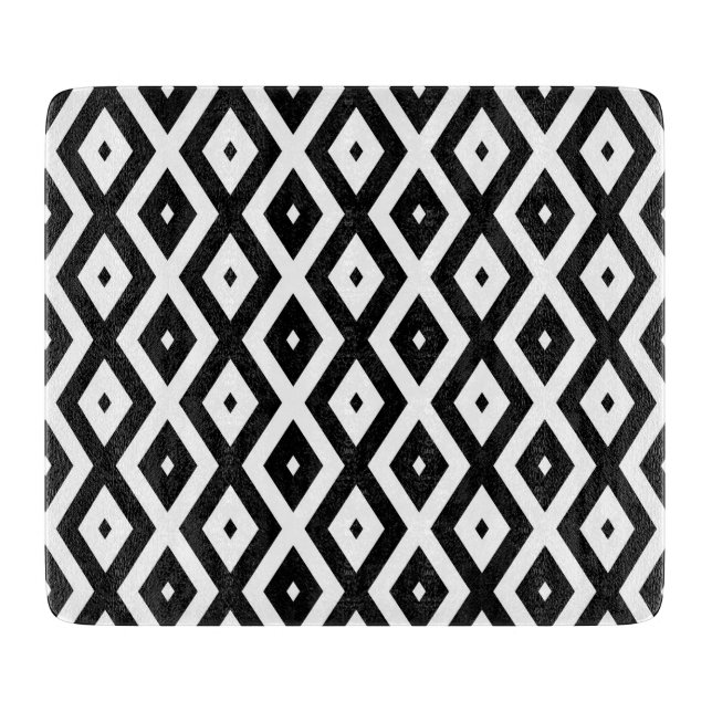 Black and white diamond pattern cutting board (Front)