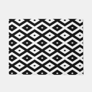 Black and white diamond pattern doormat