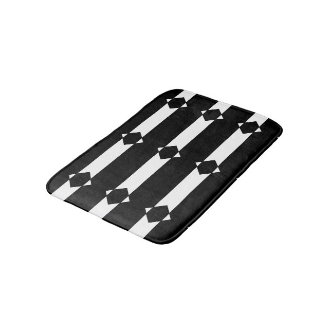 Black and white diamond shaped bath mat (Angled)