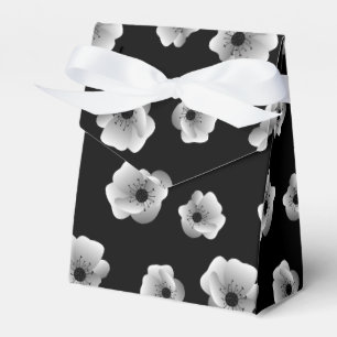 Black and White Elegant Flowers Minimalist Pattern Favor Box