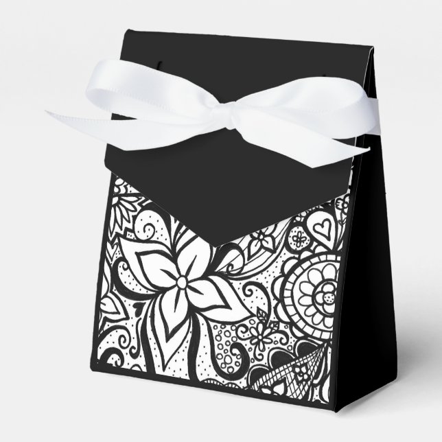 Black and White Favour Boxes (Front Side)