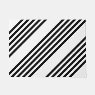 Black and white five stripe pattern doormat