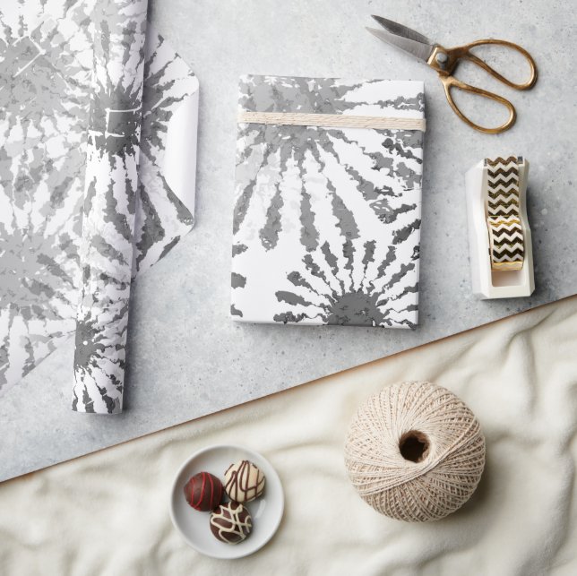 Black and White Floral Burst Wrapping Paper (Crafts)
