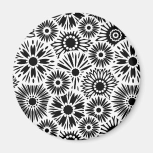 Black and white floral iPhone magnet