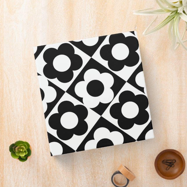 Black and White Flower Chequerboard Retro  Binder (In Situ)