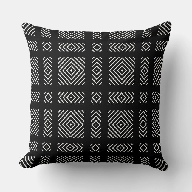 Black and white geometric pattern Ama Throw Pillow (Front)