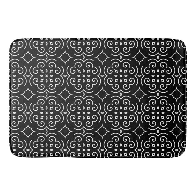 Black and White Geometric Pattern Bath Mat (Front)