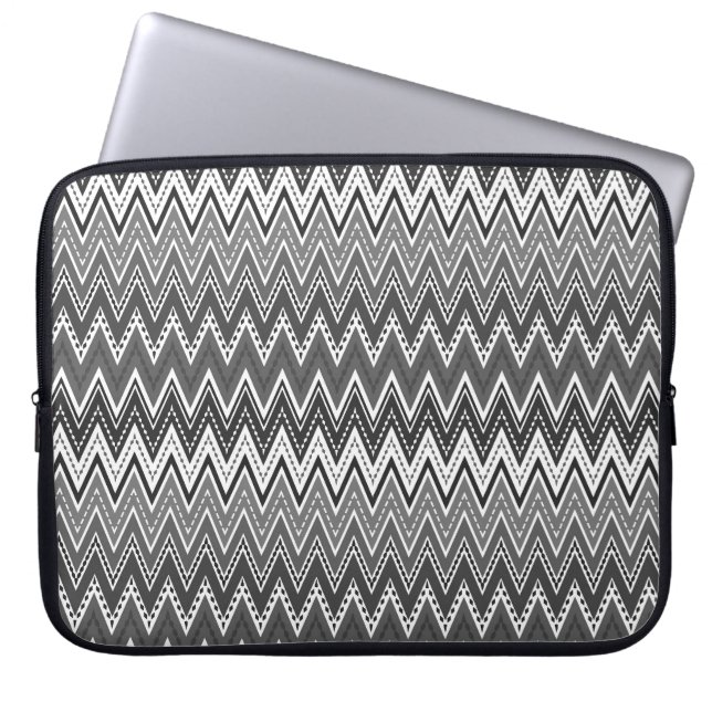 Black and white geometric zigzag pattern laptop sleeve (Front)