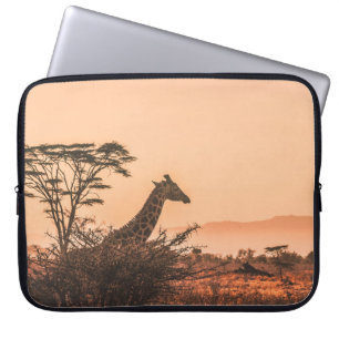 BLACK AND WHITE GIRAFFE ON BROWN GRASS FIELD LAPTOP SLEEVE