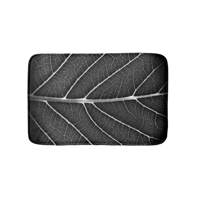 Black and white glowing leaf close-up bath mat (Front)