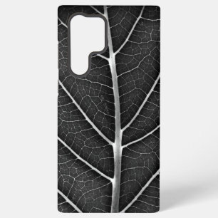 Black and white glowing leaf close-up samsung galaxy case