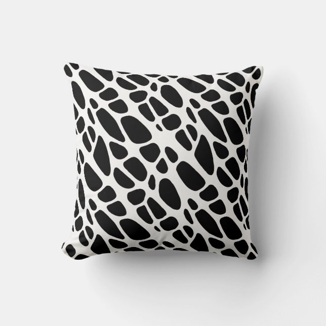 Black and White Gothic Organic Web Pattern  Throw Pillow (Front)