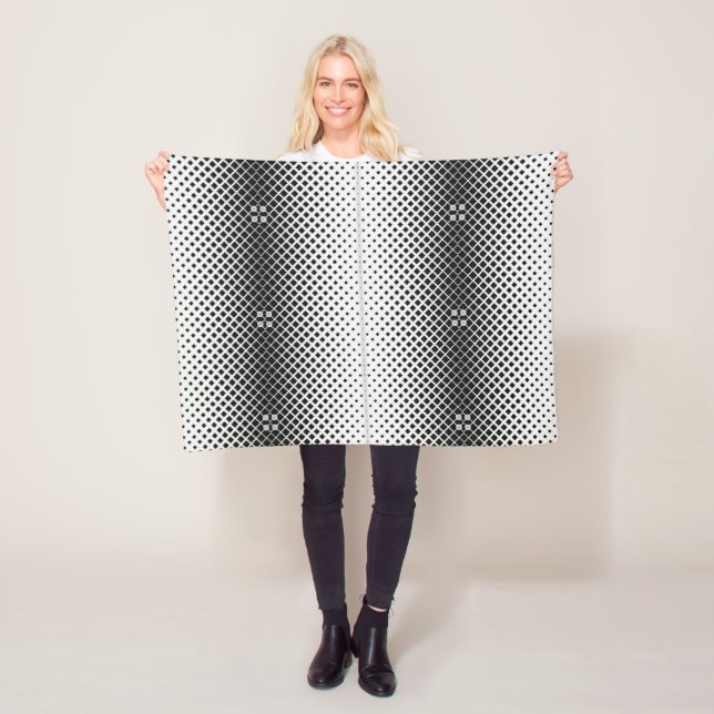 Black and White Halftone Blanket (In Situ)