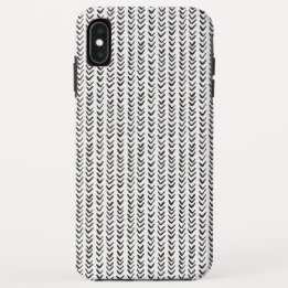 Black and White Hand Drawn Herringbone iPhone XS Max Case