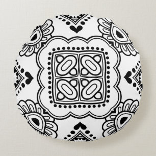 Black and White Mandala Frame Pattern Round Pillow