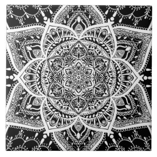 Black and White Mandala - Loergann in Raven Tile
