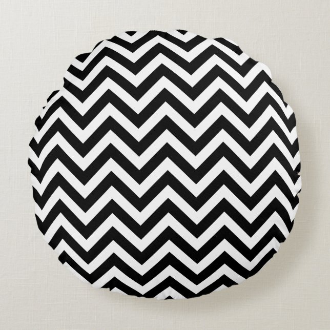 Black and White Medium Size Chevron Stripes Round Pillow (Front)