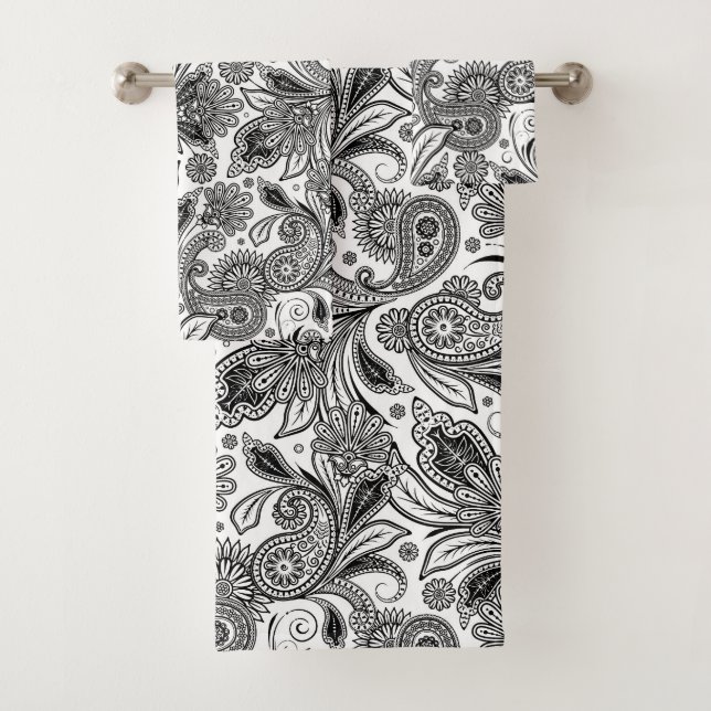 Black and white paislely bath towel set (Insitu)