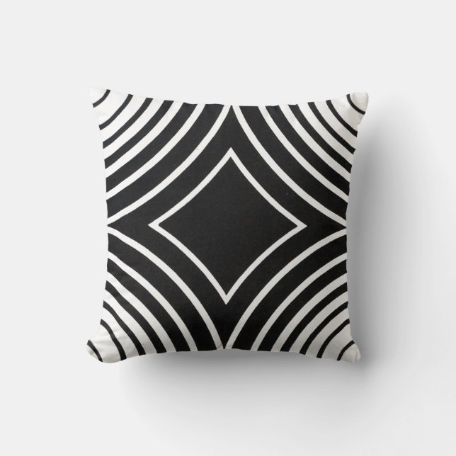 Black and White Pattern Pilllow Throw Pillow (Front)
