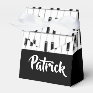 Black and white piano pattern favor box
