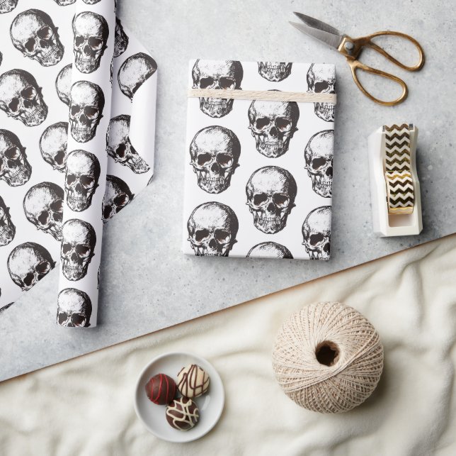 Black and White Skull Pattern Halloween Wrapping Paper (Crafts)