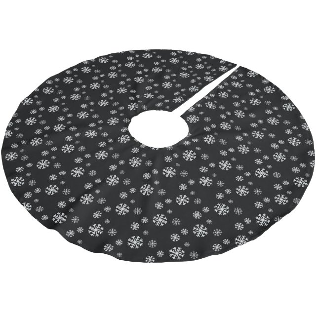 Black and White Snowflake WinternTree Skirt Brushed Polyester Tree Skirt (Angled)