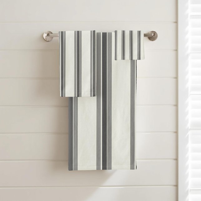 Black and White Stripes Pattern Elegant, Modern Bath Towel Set (Creator Uploaded)