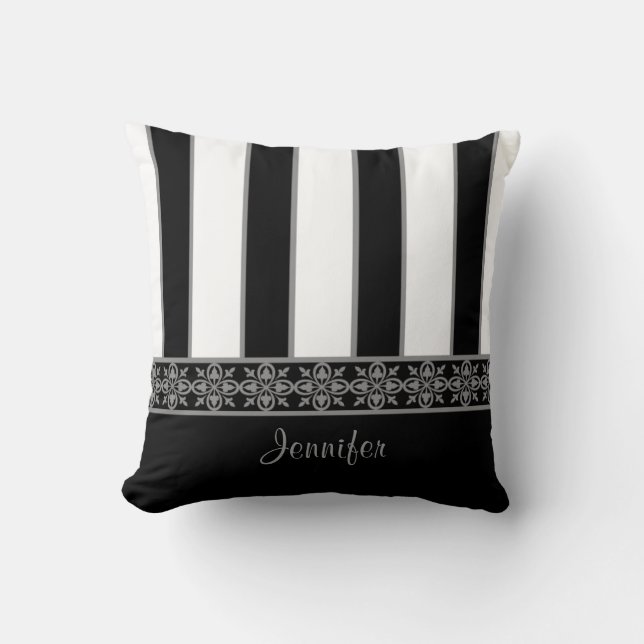 Black and white throw pillow (Front)