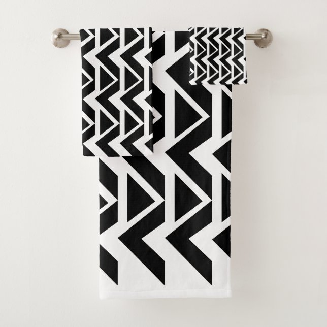 Black and White Triangle Chevron Stripe Pattern Bath Towel Set (Insitu)