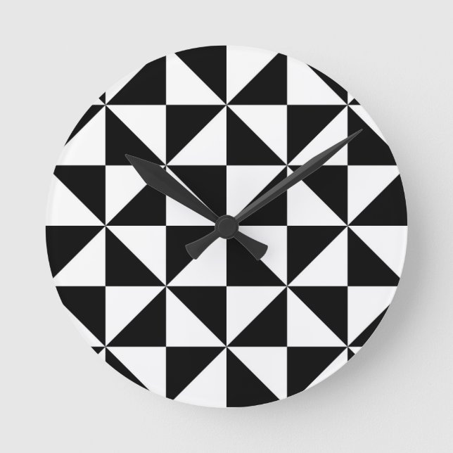 Black And White Triangle Pattern Round Clock (Front)