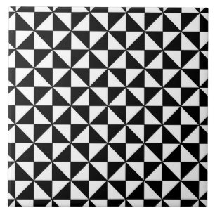 Black and white triangles pattern tile