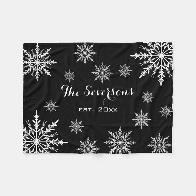 Black and White Winter Snowflakes Fleece Blanket (Front (Horizontal))