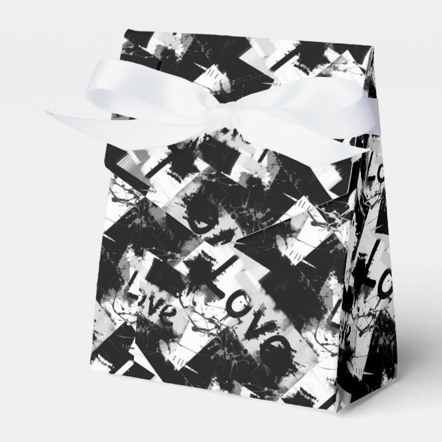 Black and white with spots pattern of love favor box (Front Side)