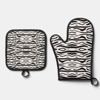 Black and White Zebra or Tiger pattern Oven Mitt & Pot Holder Set