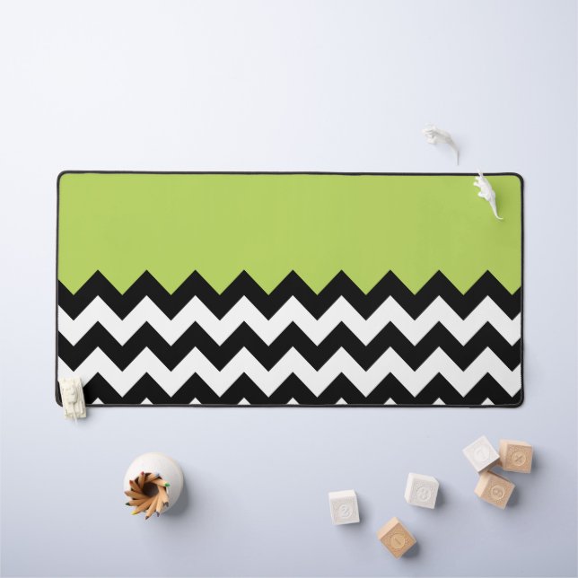 Black and White Zigzag Pattern, Chevron, Green Desk Mat (Kids Table)