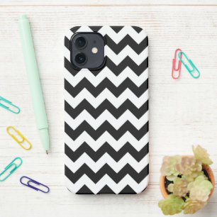 Black and White Zigzag Pattern, Chevron Pattern iPhone 12 Case