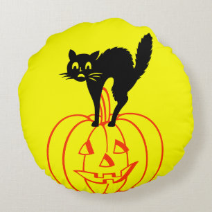 Black and Yellow skulls Pumpkin Cat Halloween Round Pillow