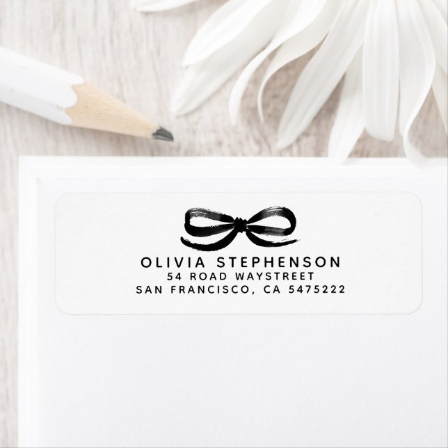 Black Bow Modern Whimsical (En situation)