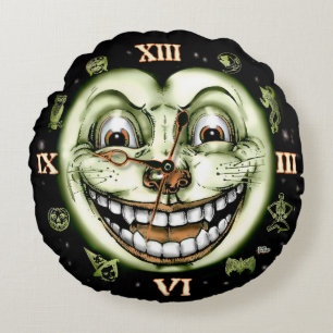 Black Cat 13 Crazy Clock Horror Round Pillow