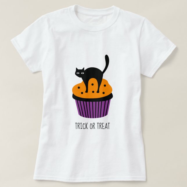 Black cat cupcake Halloween theme T-Shirt (Design Front)