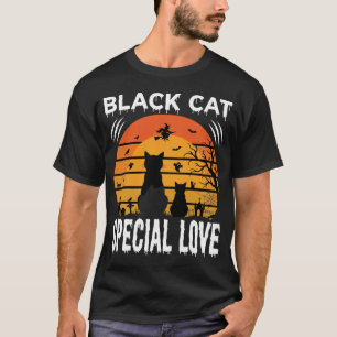 Black Cat Halloween Special Love Gothic Design T-Shirt