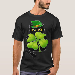 Black Cat Holding C Shamrock St Patricks Day 2023 T-Shirt